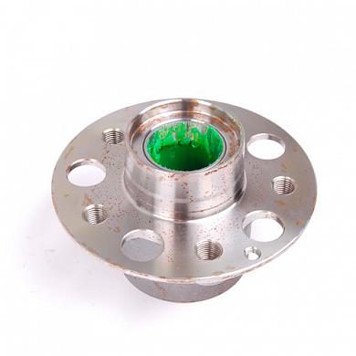 Ступица передняя (L-R) A2303300325 Mercedes E-klasse W211