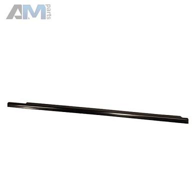 Молдинг стекла двери передней правой нижний (хром) на Mercedes GLS 2015-2019 A1667255000