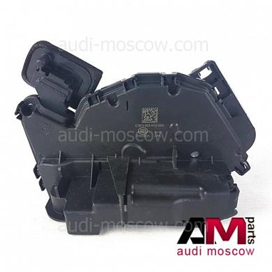 Замок задней двери правый на Passat B8 5TA839016D