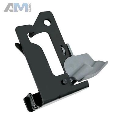 Крюк капота A2188800064 на Mercedes CLS C218