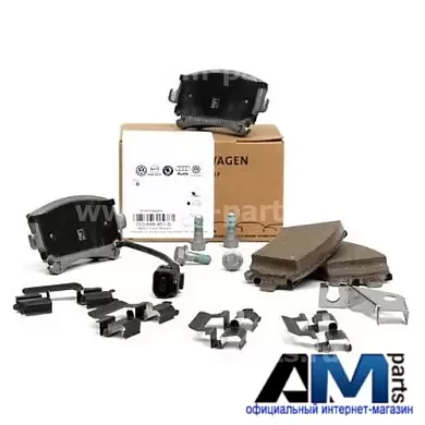 Тормозные колодки задние (с датчиком) 7H0698451E  Volkswagen Multivan T6 (2019-2023)