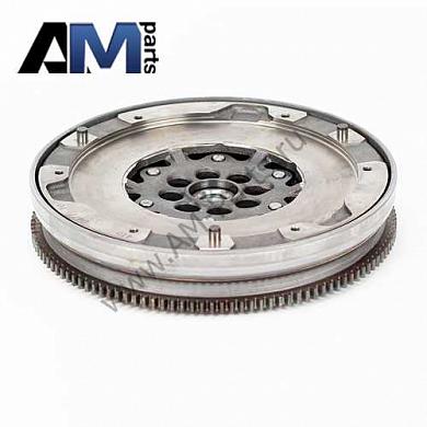 Двухмассовый маховик 21207587133 на BMW E83 2.0i