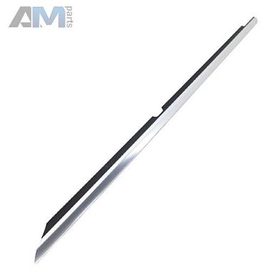 Молдинг двери задней правой внешний нижний Mercedes GLE 2014-2018 A1667350465