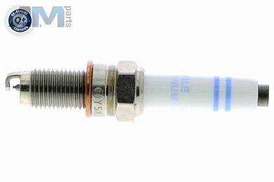 Свечи зажигания VEMO (V99750079) Audi Q3 (F3) 2019-2026 1.4TFSI