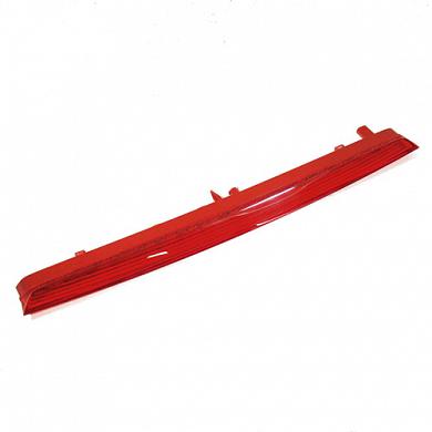 Задний дополнительный стоп сигнал на Audi Q5 (2017-2020) 80A945097