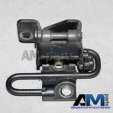 Петля двери нижняя левая Гольф 4 1J4833411C