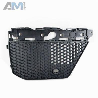 Решетка переднего бампера правая 6.3AMG на Mercedes GLE 2014-2018 A1668854022