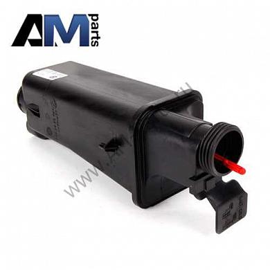 Расширительный бачок ОЖ 17117573781 на BMW E83 2.0i