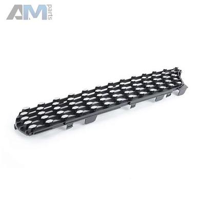 Сетка решетки радиатора верхняя правая Mercedes C W205 (2014-2023) A2058882060