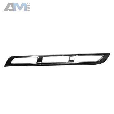 Решетка радиатора (ламель нижняя левая) Mercedes GLS 2019-2026 A1678884300