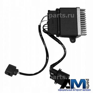 Блок управления вентилятора системы охлаждения Фольксваген Гольф 6 1.6TDI (105 л.с.) 8K0959501F