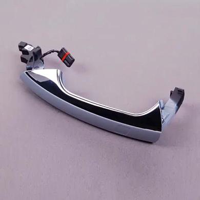 Ручка двери левой A20476013709999 Mercedes B-class W246