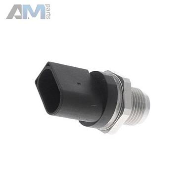 Датчик давления топлива в рейке A0009052701 на Mercedes Sprinter W906