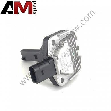 Датчик уровня масла Фольксваген Тигуан (2012-2016) 2.0 DTI 1J0907660F