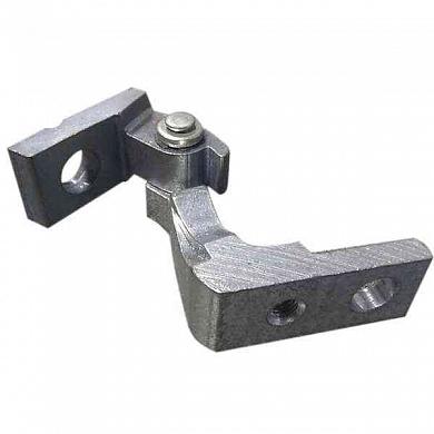 Петля двери верхняя левая Гольф 4 6E0831401C