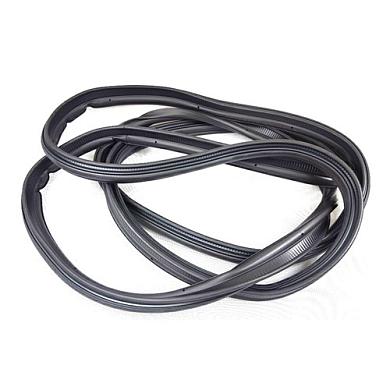 Уплотнитель задней двери на Kodiaq (5-ая дверь) 565827705A