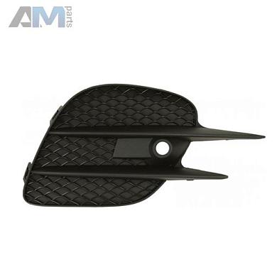 Решетка переднего бампера правая AMG Mercedes GLC X253 A2538853600