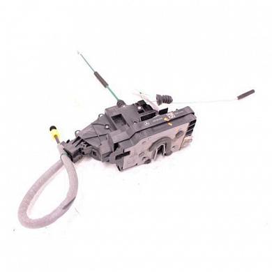 Замок передней левой двери A0997206301 Мерседес С-класса W205