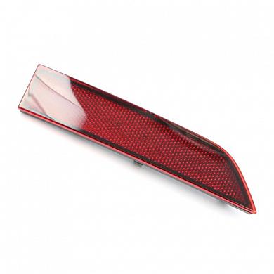 Световозвращатель заднего бампера левый на Audi A6 (на крышке) 4K0945103A