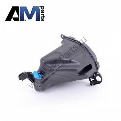Расширительный бачок ОЖ 17137647283 на BMW (F10) 520d B47