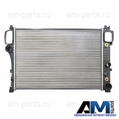Радиатор системы охлажднения 517107J Мерседес S350 306л.с.