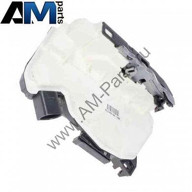 Замок двери задний левый Шкода Суперб 5N0839015D