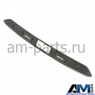 Адаптер с плафонами освещения для Volkswagen Tiguan 5N0827335JЗаказать оригинальный адаптер с плафонами освещения Volkswagen Tiguan 5N0827335J- Детали в наличии и под заказ