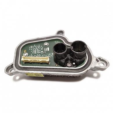 Светодиод с радиатором охлаждения правый Ауди A5 (F5) 2016-2025 8W6998474A