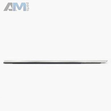 Молдинг стекла двери передней левой нижний (хром) на Mercedes C W205 (2014-2023) A2057201924