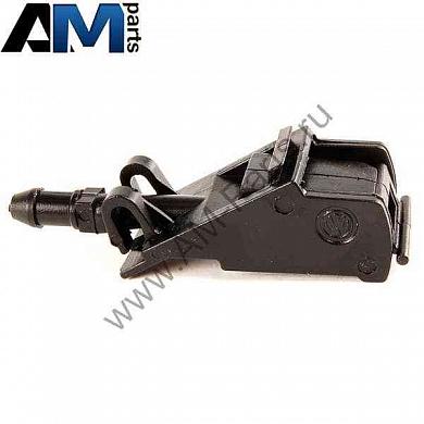 Форсунка переднего стеклоомывателя на Пассат Б5 109764756 (DELLO)