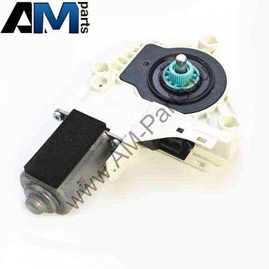 Мотор стеклоподъемника передний правый Шкода Суперб 8T0959802B