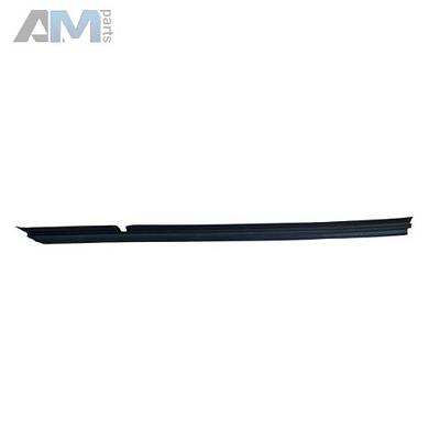 Планка уплотнительная задней левой двери внутренняя на Mercedes C W206 (2021-2026) A2067350300