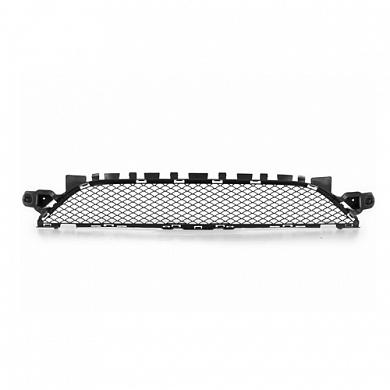 Решетка переднего бампера центральная A2058852123 Мерседес С-класса W205 (2014-2018)