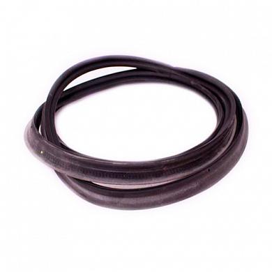 Уплотнитель задней двери (пятой) A1667400178 Mercedes GLE W166