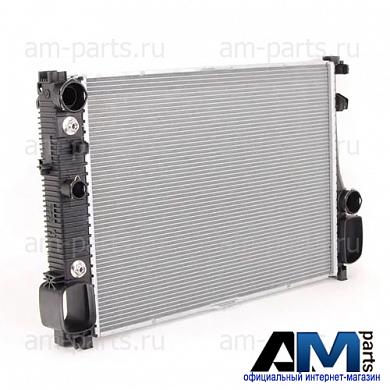 Радиатор системы охлаждения A2215003103 Мерседес S350 306л.с.