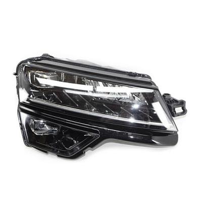 Блок фара головного света правая LED Шкода Карок 57B941018B