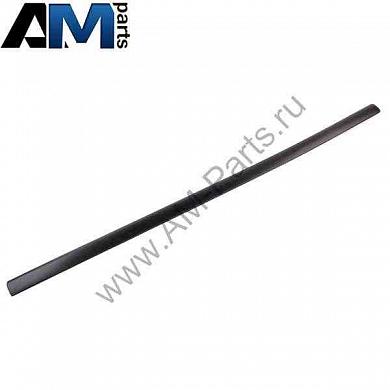 Молдинг передний двери правый Пассат Б5 3B0853516B41