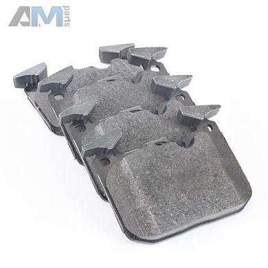Оригинальные передние тормозные колодки 34116878882 на BMW 4 Серии 2013-2021 M (325-340)
