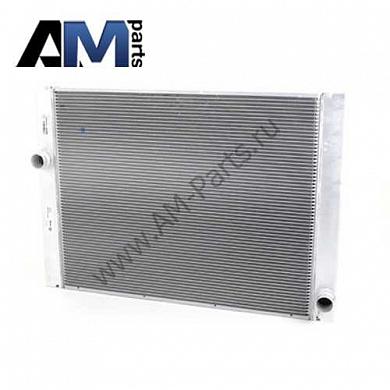 Радиатор системы охлаждения 17117534915 на BMW (E60) 525i-525iX