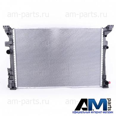 Радиатор системы охлаждения A2465001403 Мерседес GLA250 211л.с.