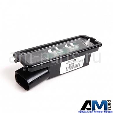 Подсветка номерного знака на Audi Q8 (светодиодная) 1K8943021D