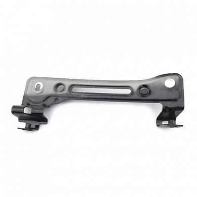 Кронштейн переднего крыла правый (верх центр) Ауди Q7 4М (рестайлинг) 4M0821432