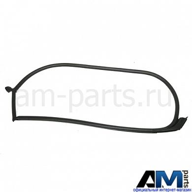 Уплотнитель передней двери левый на Audi R8 4S8831707C