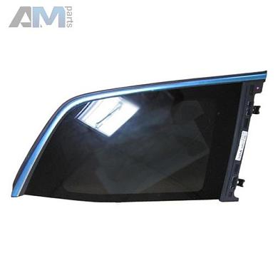 Стекло заднего крыла правое выдвижное на Mercedes GLS 2015-2019 A1666700449