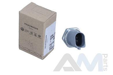 Датчик давления масла (серый) на Audi A7 (4G) 2011-2018 2.0TDI 03N919081