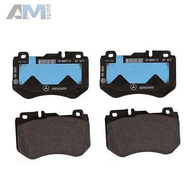 Передние тормозные колодки A0084201720 на Mercedes C-Class W205 C300