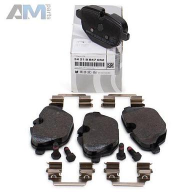 Оригинальные задние тормозные колодки 34218847062 на BMW 5 серии F10 рестайлинг рестайлинг 530i