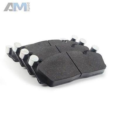 Оригинальные передние тормозные колодки M Carbon 34112284869 на BMW 5 серии (F10) M550dX