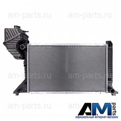 Радиатор системы охлаждения A9015003600 Мерседес Sprinter 308CDI 109л.с.