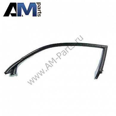 Уплотнитель передней двери внутренний верхний левый Сирокко 1K8867337J